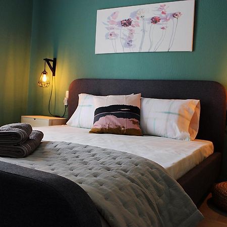 Homel Rocks -Elegant Apt 2Bd -Amazing Garden View กาลัมปากา ภายนอก รูปภาพ