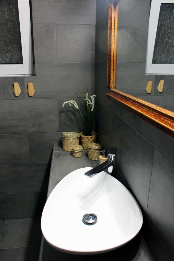 Homel Rocks -Elegant Apt 2Bd -Amazing Garden View กาลัมปากา ภายนอก รูปภาพ