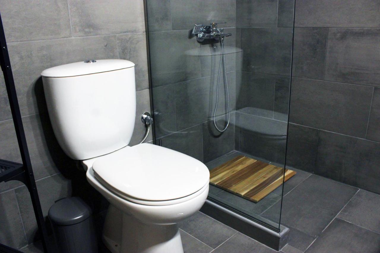 Homel Rocks -Elegant Apt 2Bd -Amazing Garden View กาลัมปากา ภายนอก รูปภาพ